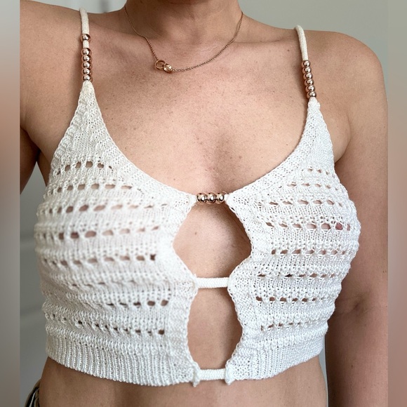 Croche Knit Open Front Spaghetti Strap Crop Cami - Picture 8 of 9